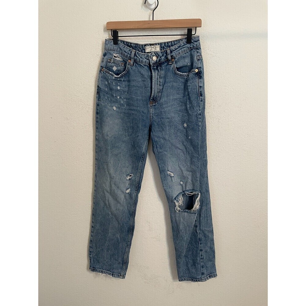 Free Peope Women’s Size 29 Distressed Ripped Jeans Medium Wash Straight